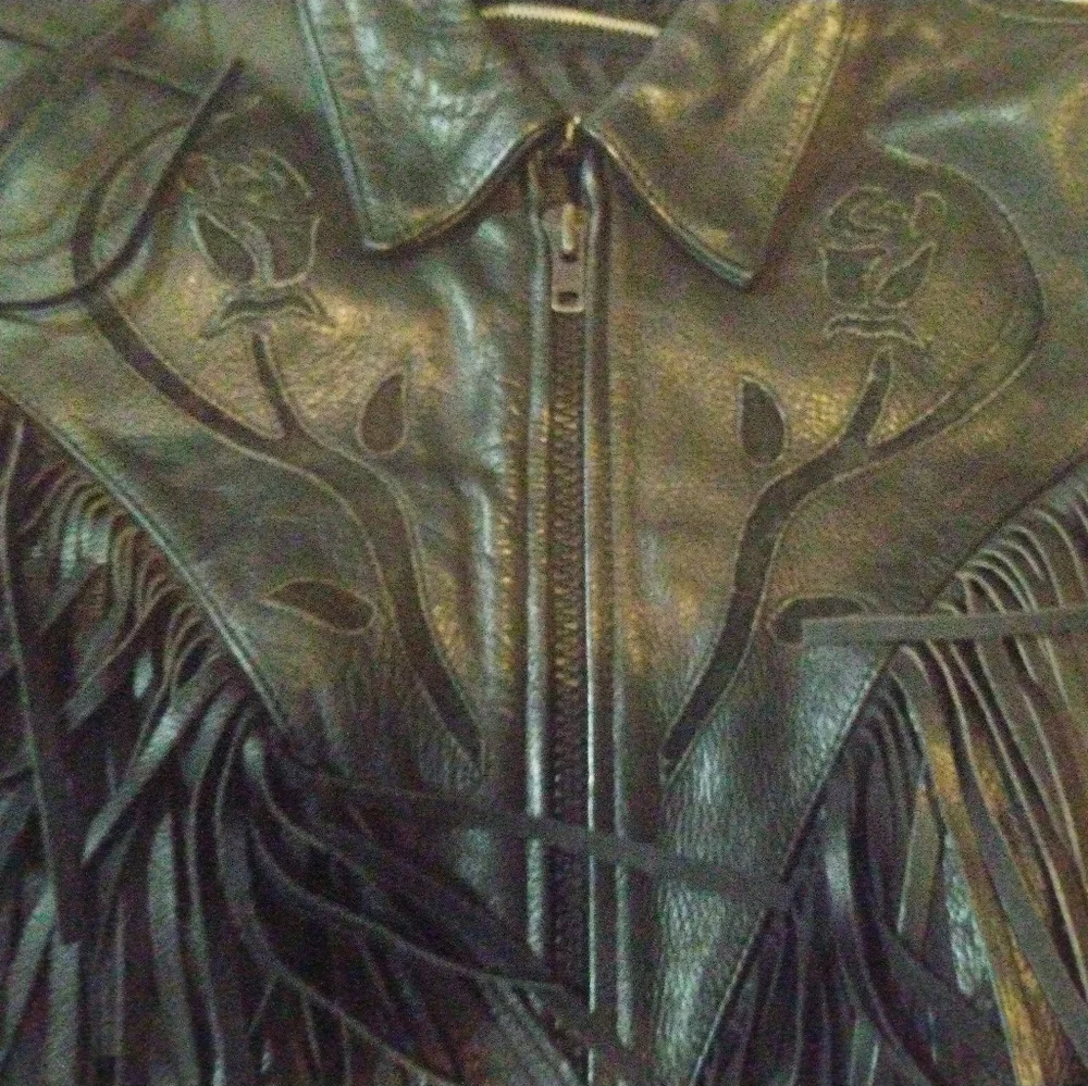 Vintage Wilson's Thinsulate Women's Leather Fringe Rose Design Biker Jacket - Picture 3 of 7